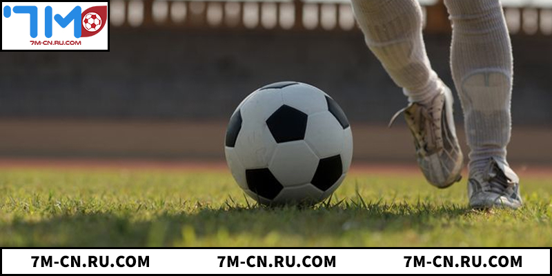 Khám khá về chiều cao trong bóng đá